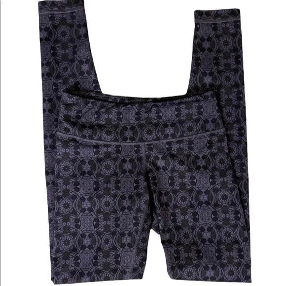 lululemon athletica Pants - Lululemon leggings